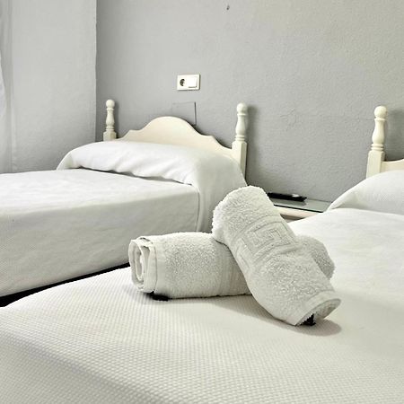 Aldea Quintana Hostal Carlos III מראה חיצוני תמונה