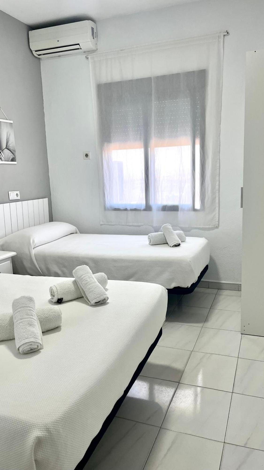 Aldea Quintana Hostal Carlos III מראה חיצוני תמונה